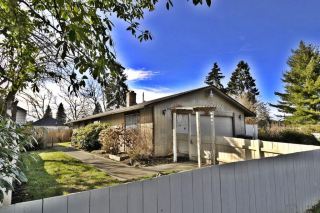 8617 17th Ave SW Seattle, WA 98106